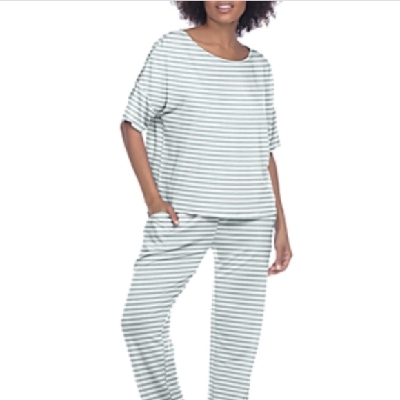 Honeydew Other - NWT Honeydew Womens Nightwear Comfy Pajama Set Green XS